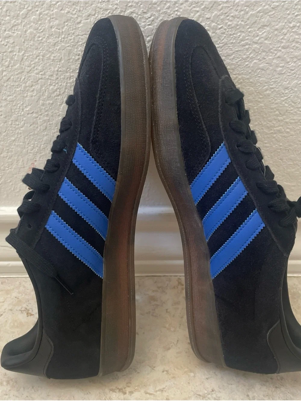 Adidas Men’s Gazelle Indoor Style JQ2692 Sz 12 Core Black Blue/Gum Sneakers